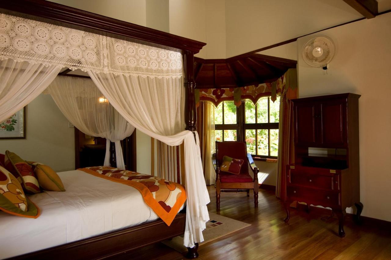 Spring Hotel Bequia Port Elizabeth Bagian luar foto