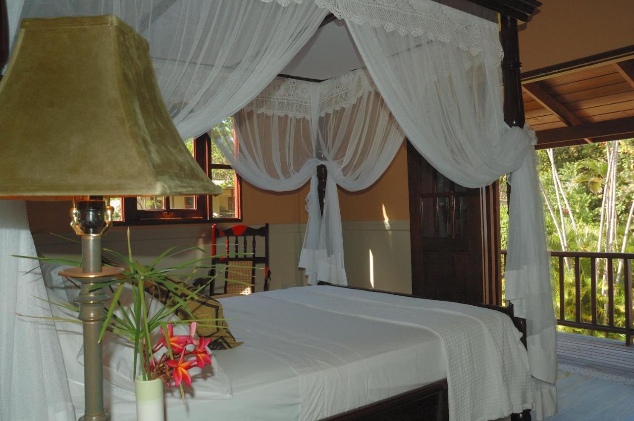 Spring Hotel Bequia Port Elizabeth Bagian luar foto
