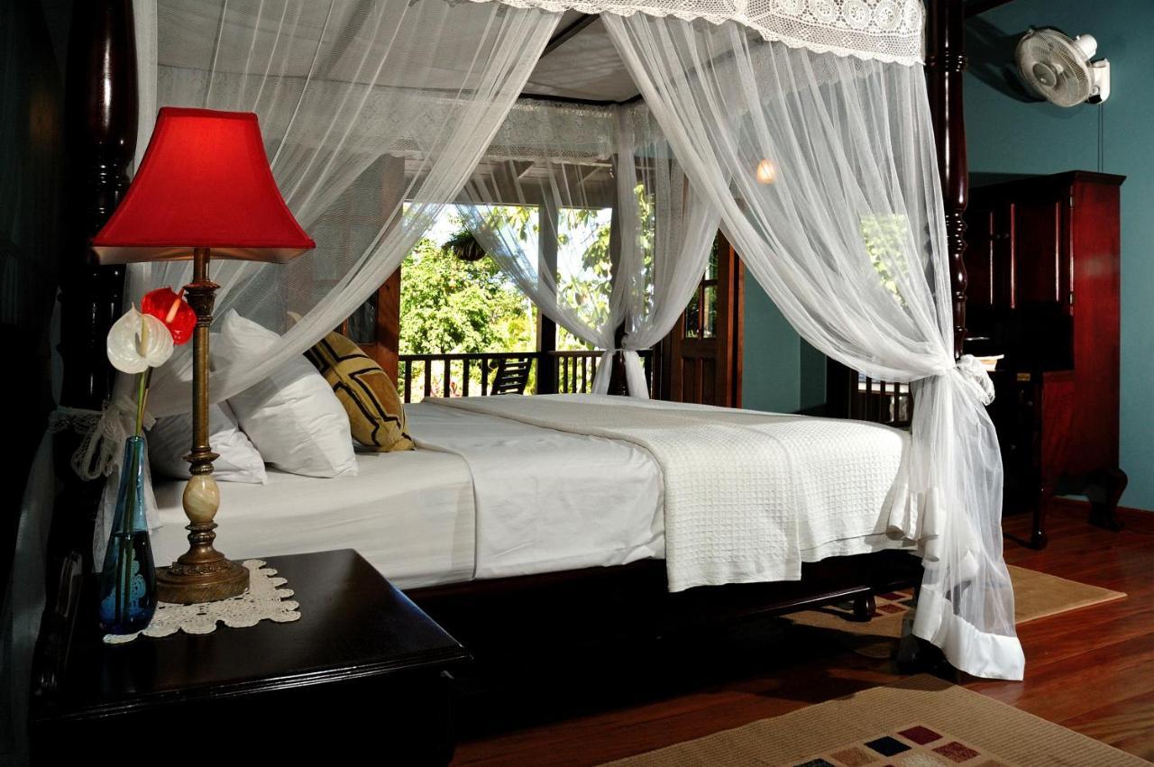 Spring Hotel Bequia Port Elizabeth Bagian luar foto