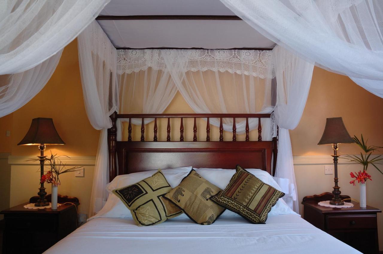 Spring Hotel Bequia Port Elizabeth Bagian luar foto
