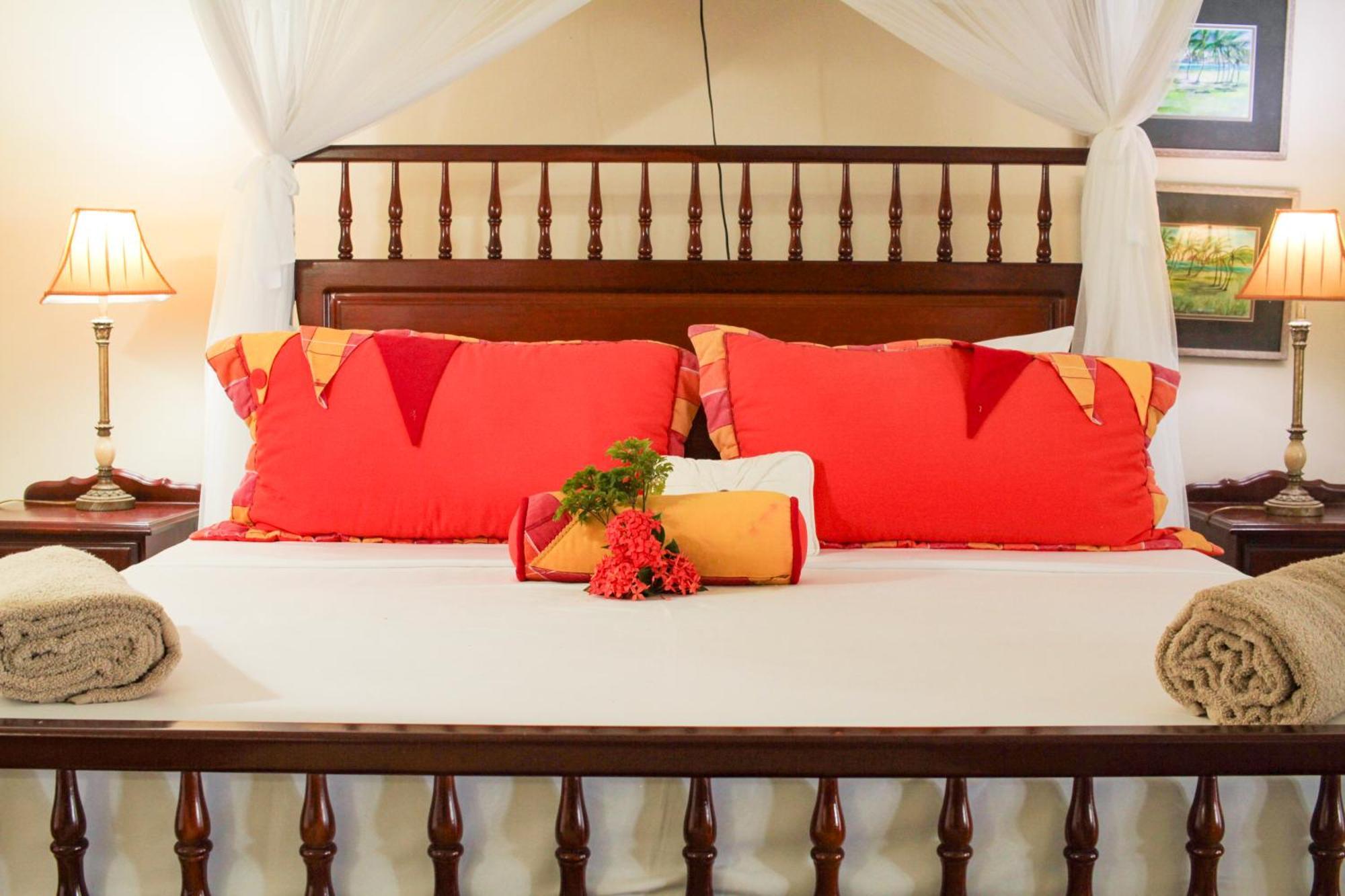 Spring Hotel Bequia Port Elizabeth Bagian luar foto