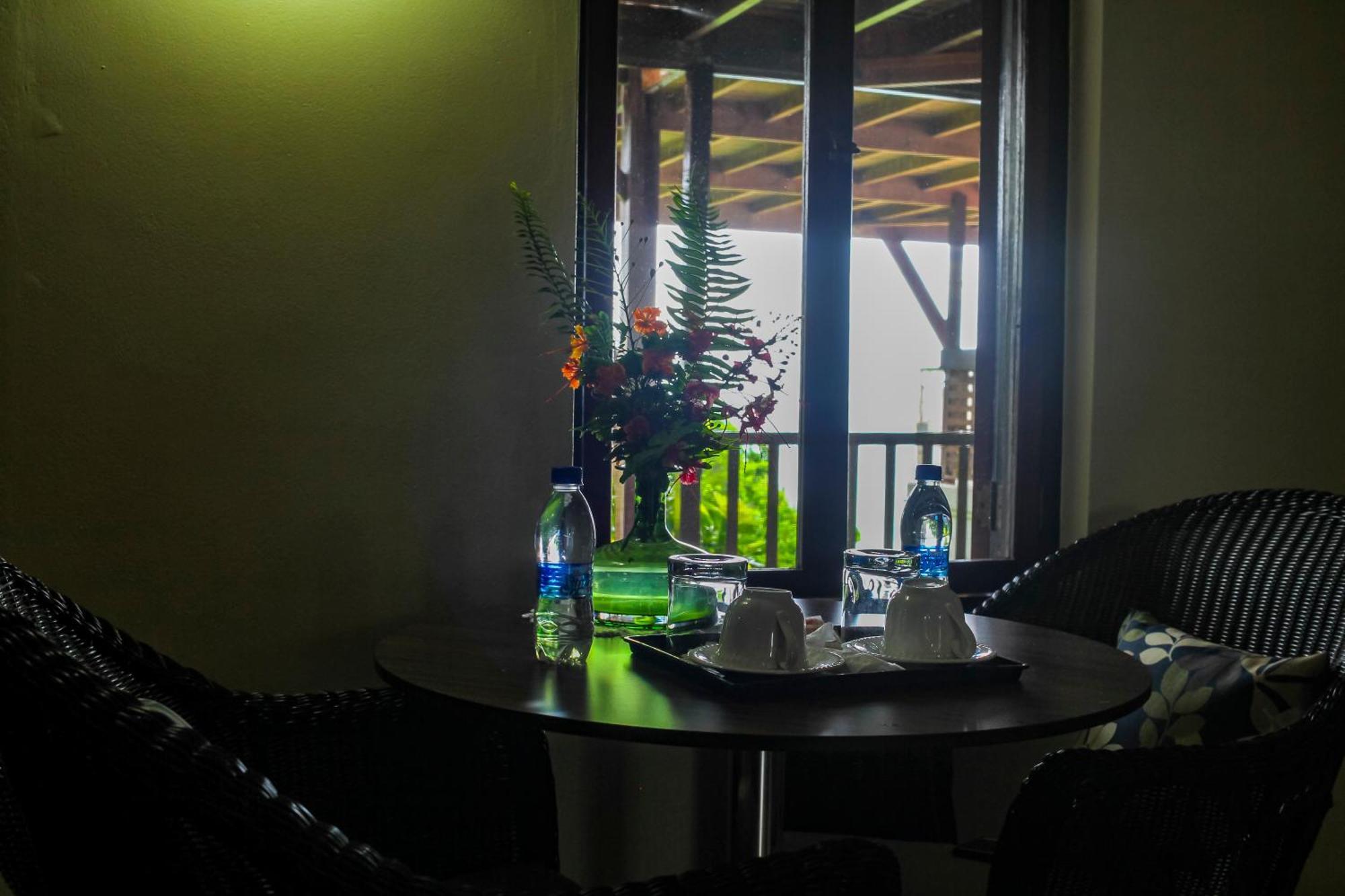 Spring Hotel Bequia Port Elizabeth Bagian luar foto